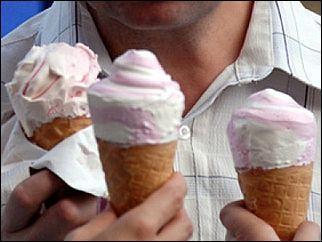 Житель Железногорска украл 100 пачек мороженого для девушки